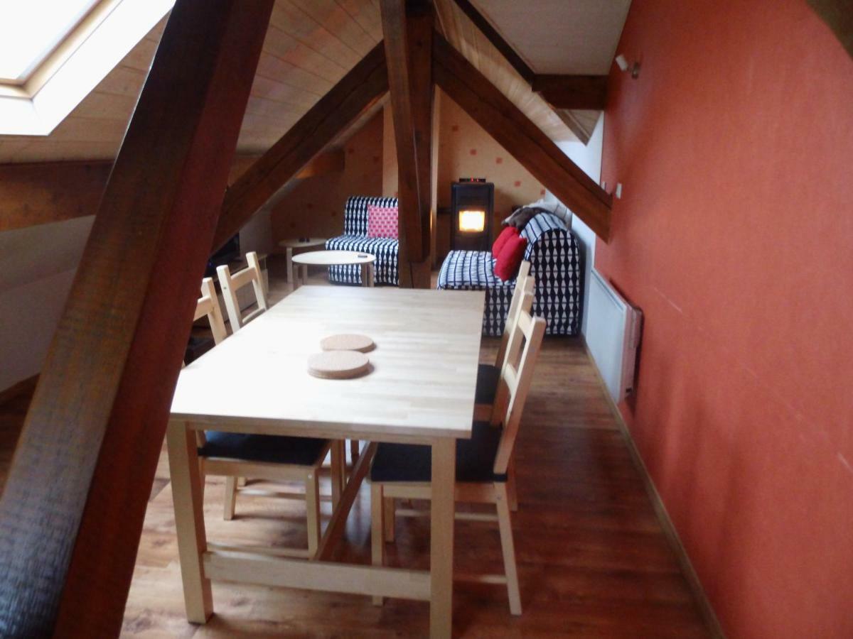 Apartment La Mansarde De Clo